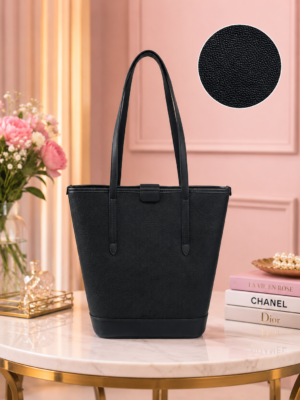 Ladies Handbag in Black Color a Premium Quality