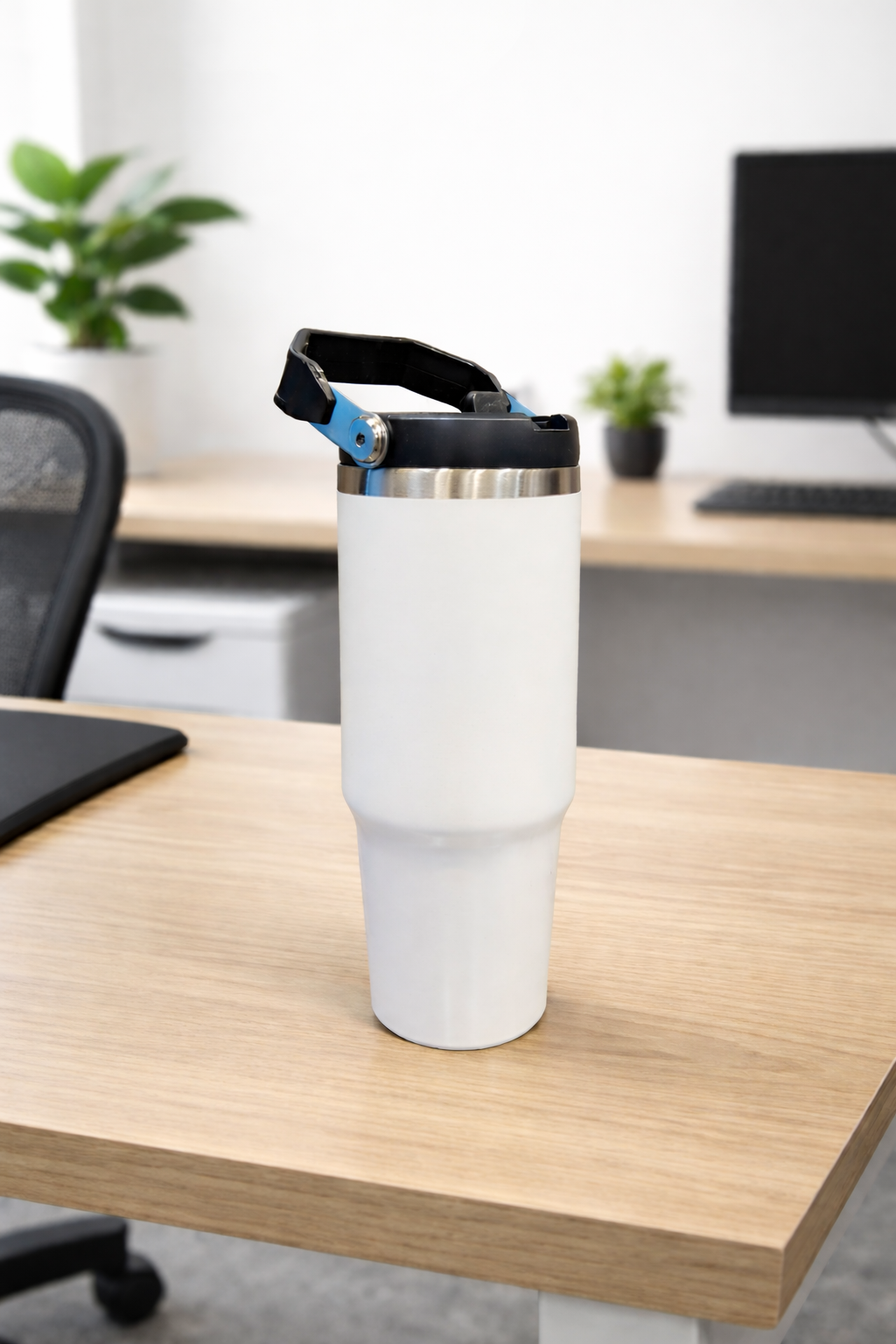 Personalized White Insulated Travel Tumbler 900 ml Stainless Steel Hot & Cold Vacuum Flask